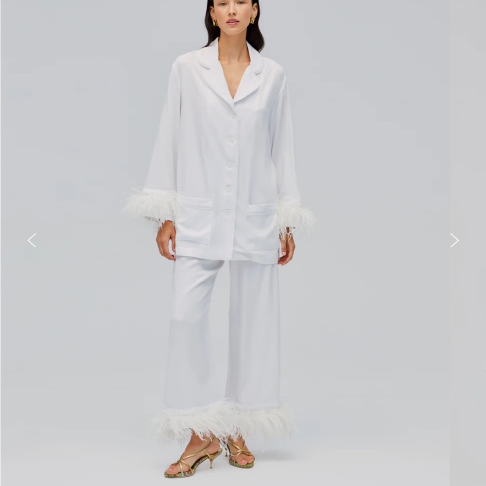 Sleeper Party Pajamas Set with Detachable Feathers in White